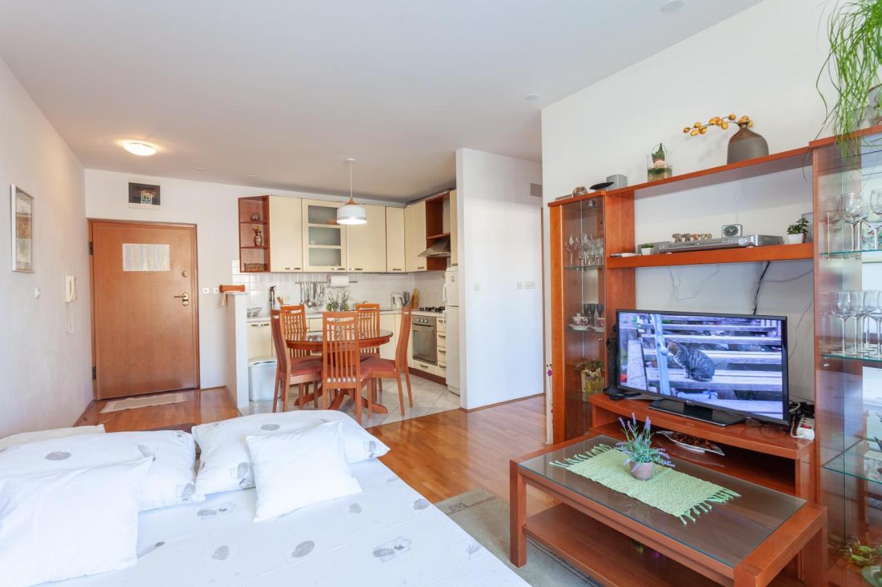 Apartman Vlahović Makarska Zewnętrze zdjęcie